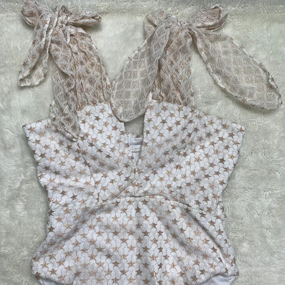 Soah Women's Sienna Printed Lace One Piece Swimsuit Size Small